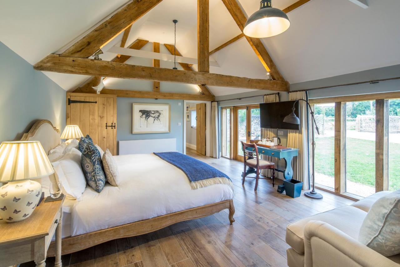 Вилла The Cowsheds Brinkworth Экстерьер фото